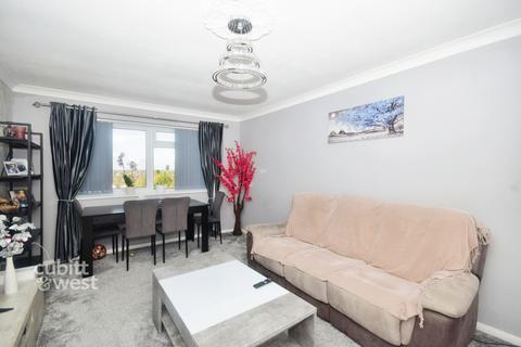 2 bedroom apartment to rent, Carshalton Grove Sutton SM1