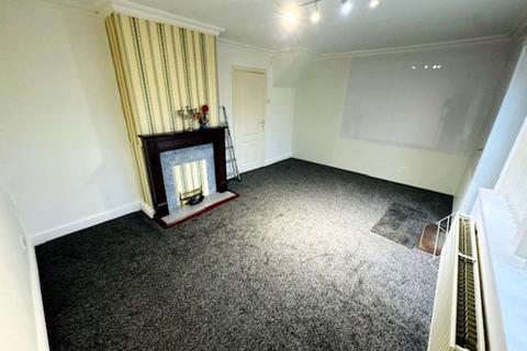 2 bedroom semi-detached house to rent, Athlone Avenue, Oldhams Estate