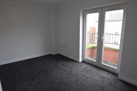 2 bedroom apartment to rent, Regent Road, Blackpool