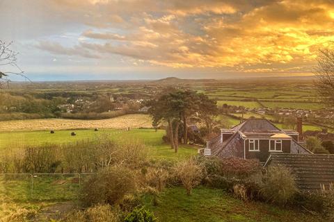 4 bedroom detached house to rent, Hillside Road, Bleadon