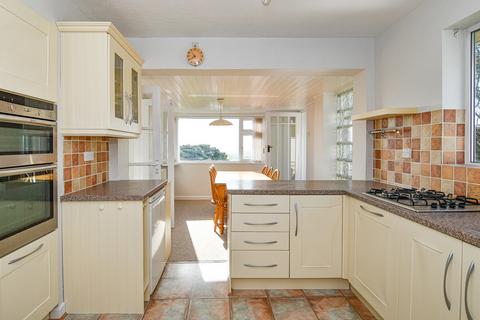 4 bedroom detached house to rent, Hillside Road, Bleadon