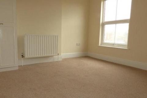 2 bedroom semi-detached house to rent, Brookland Road, Walsall Wood