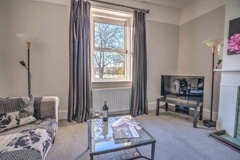 2 bedroom apartment to rent, Manchester Road, Knutsford