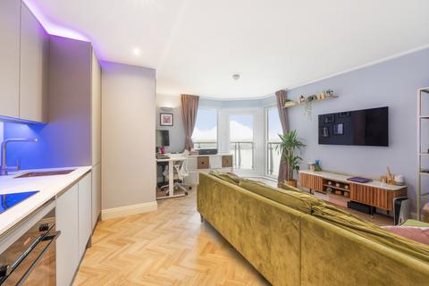 1 bedroom flat for sale, Seacon Tower, 5 Hutchings Street, London