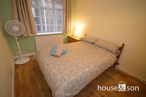 3 bedroom ground floor flat to rent, 16 Alum Chine Road, Westbourne