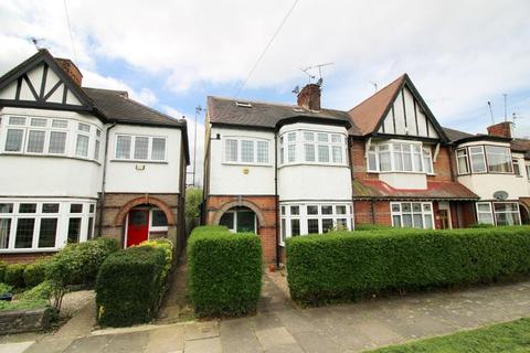 4 bedroom end of terrace house to rent, Harrow