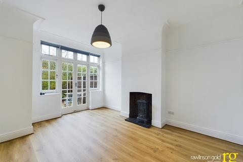 4 bedroom end of terrace house to rent, Harrow