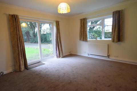 2 bedroom apartment to rent, Verwood Crescent, Bournemouth