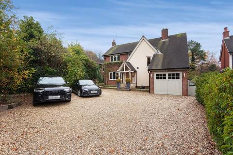 4 bedroom detached house for sale, Park Lane, Congleton