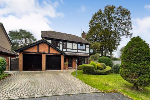 4 bedroom detached house for sale, Firs Drive, Hedge End, Southampton, SO30