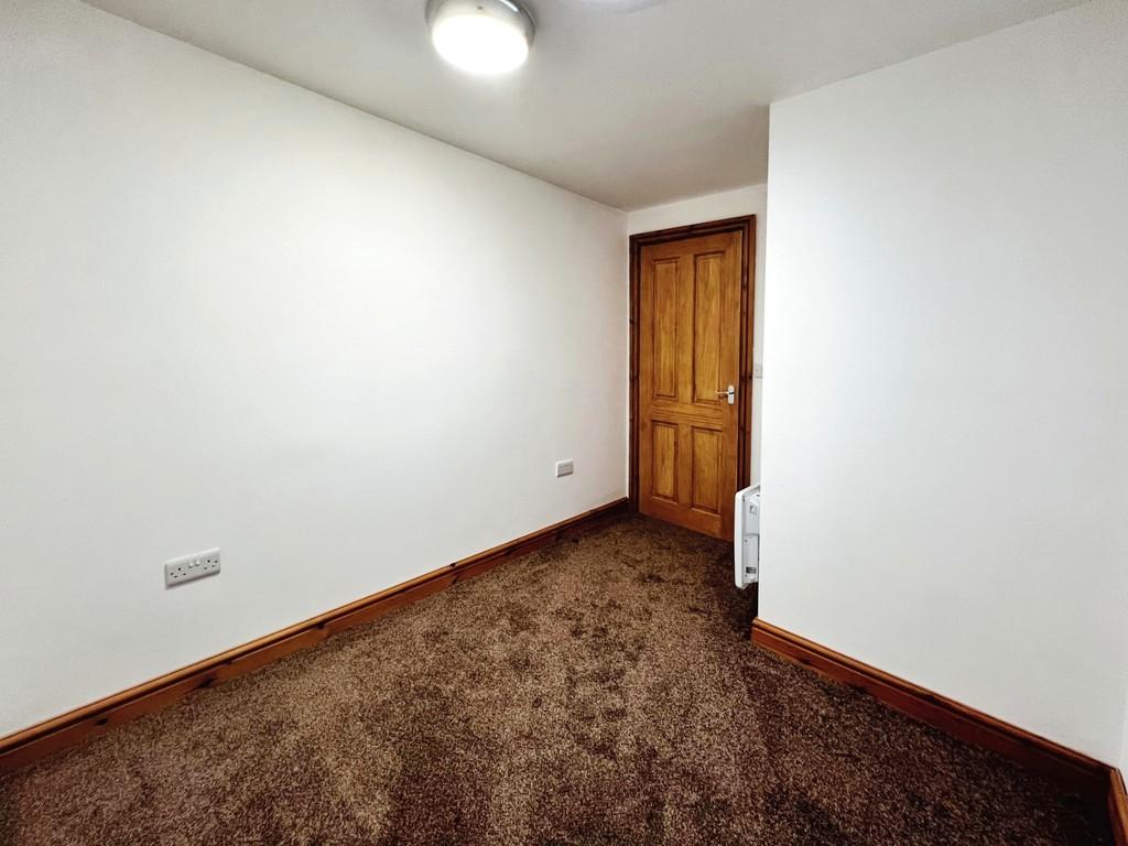 57c74173-bedroom 202.1