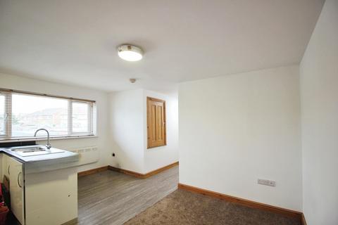 2 bedroom apartment to rent, Cross Keys Inn, Buckley CH7