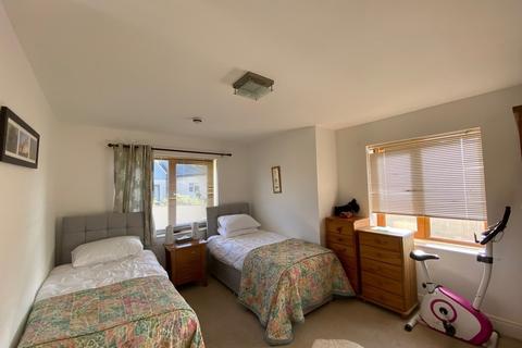 73a Beach Road, Kewstoke, Weston-super-mare, BS22 9UP