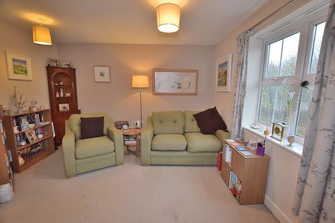 1 bedroom flat for sale, Chepstow Close, Colburn