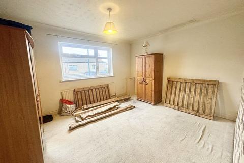 2 bedroom flat for sale, HENEAGE ROAD, GRIMSBY