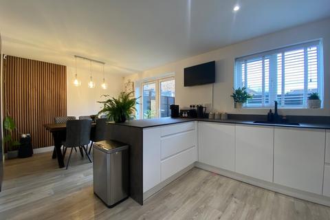 22 Tiger Moth Road, Weston-super-mare, BS24 8DL