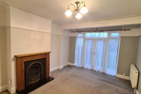 3 bedroom house to rent, Dulverton Road, New Eltham SE9