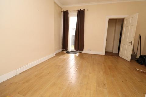 3 bedroom end of terrace house for sale, Kelvin Grove, Barnsley S73