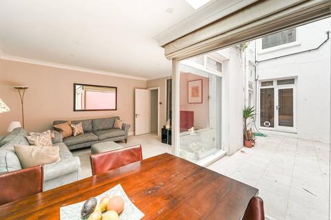 2 bedroom flat for sale, St Georges Square, Pimlico, London, SW1V