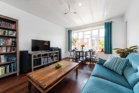 2 bedroom flat to rent, Kilburn Vale, London NW6