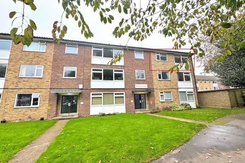 2 bedroom apartment to rent, Upper Park Road, Bromley