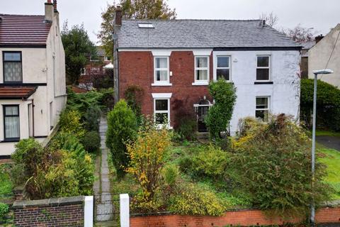 5 bedroom semi-detached house for sale, Mizzy Road, CRONKEYSHAW, Rochdale, OL126HW