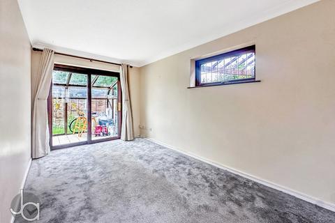 4 bedroom detached house for sale, Tabor Road, Colchester