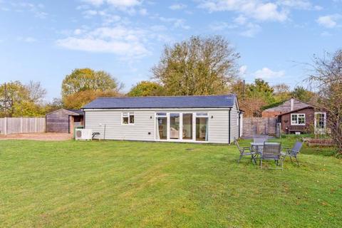 2 bedroom detached house for sale, Springfield Road, Eaton Bray, LU6