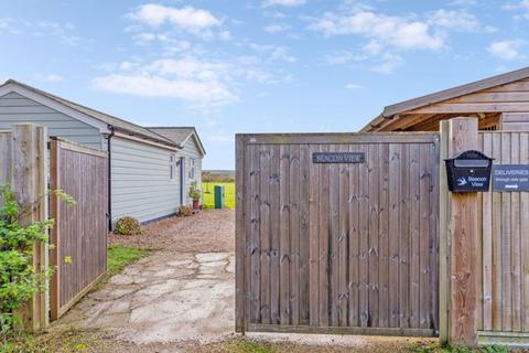 2 bedroom detached house for sale, Springfield Road, Eaton Bray, LU6