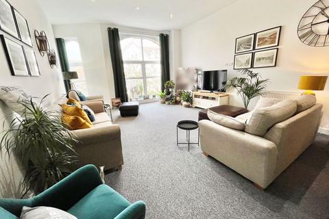 2 bedroom apartment for sale, Vaughan Street, Llandudno