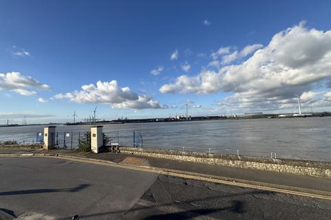 Flat D, 1 - 3 Lansdowne Square, Northfleet, Gravesend, DA11 9LX