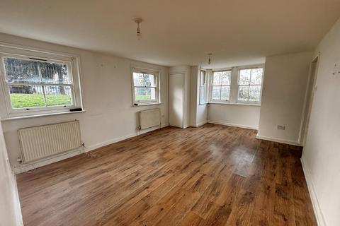 Flat D, 1 - 3 Lansdowne Square, Northfleet, Gravesend, DA11 9LX