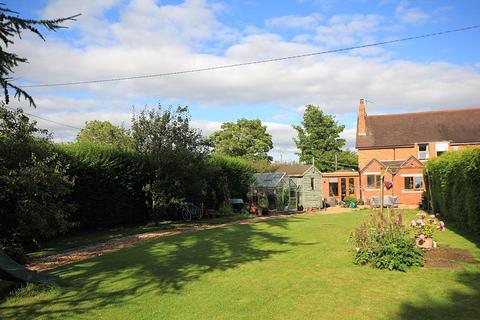 3 bedroom semi-detached house for sale, Whitchurch Road, Whitchurch