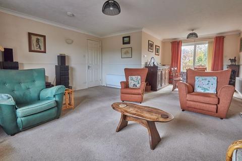 2 Betony Rise, Exeter, EX2 5RR