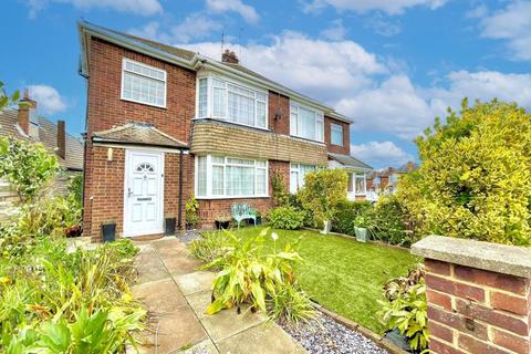 3 bedroom semi-detached house for sale, Leafields, Dunstable