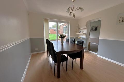 4 bedroom detached house for sale, Wickham Close, Newington