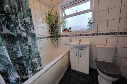 33a Reading Road, Northolt, UB5 4PQ