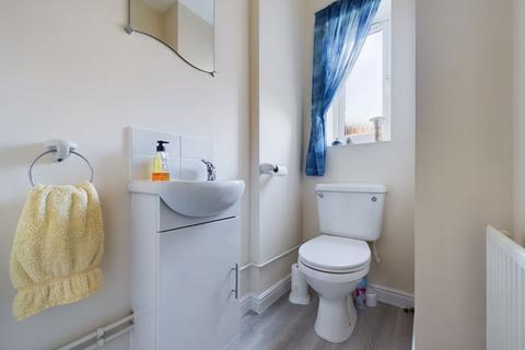 19 Arrowsmith Drive, Stonehouse, GL10 2QS