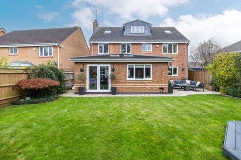 1 Hall Close, Old Stratford, Milton Keynes, MK19 6NH