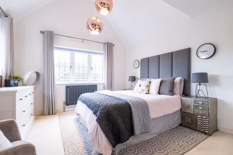 1 Hall Close, Old Stratford, Milton Keynes, MK19 6NH