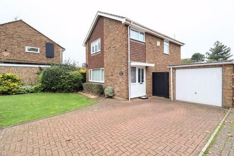 3 bedroom detached house for sale, Magenta Close, Bletchley, Milton Keynes