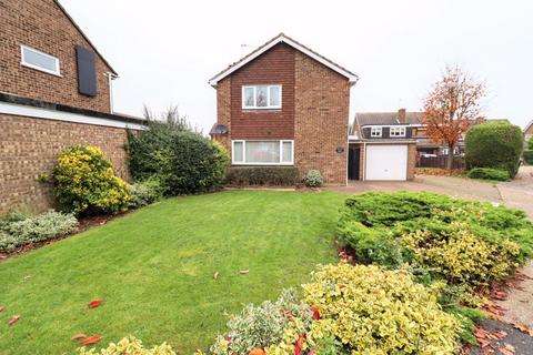 3 bedroom detached house for sale, Magenta Close, Bletchley, Milton Keynes