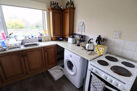 2 bedroom property for sale, 3 St Margarets Court, Bletchley, Milton Keynes