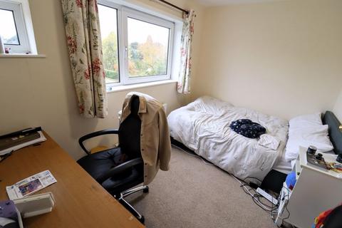 2 bedroom property for sale, 3 St Margarets Court, Bletchley, Milton Keynes
