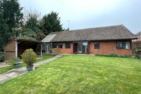 4 bedroom bungalow for sale, West Street, Buckinghamshire MK18