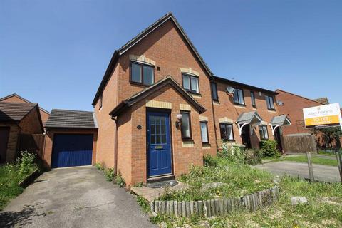 3 bedroom semi-detached house to rent, Cruickshank Grove, Crownhill