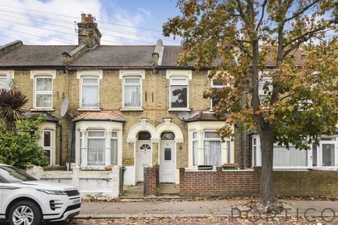 2 bedroom terraced house to rent, Haig Road West, Plaistow, E13