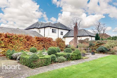 5 bedroom detached house for sale, High Street, Walcott, Lincoln