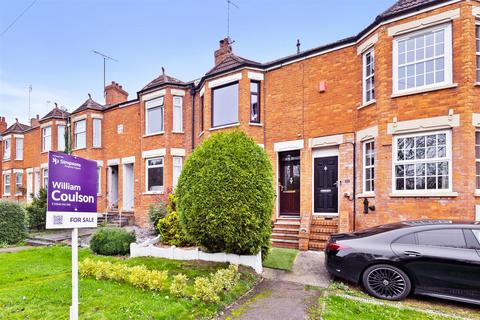 3 bedroom terraced house for sale, London Road, Newport Pagnell MK16