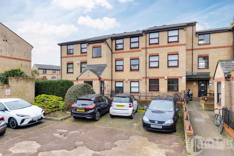 1 bedroom apartment for sale, Edmeston Close, London